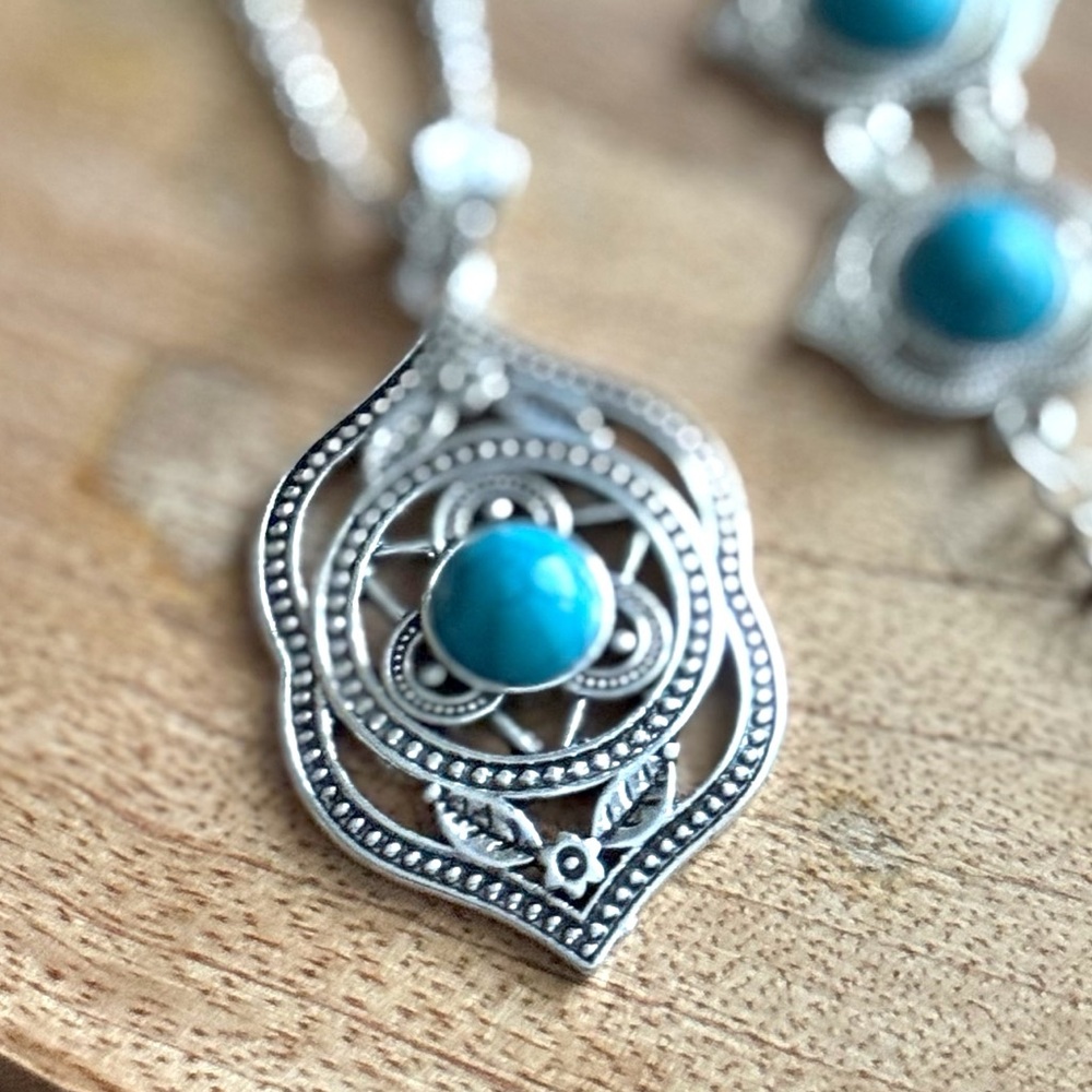 Vintage Inspired Bohemian 3-Piece Faux Turquoise Set Necklace Earrings Bracelet - Picture 5 of 13